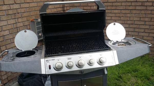Blue Ember Gas Grill 4 burners