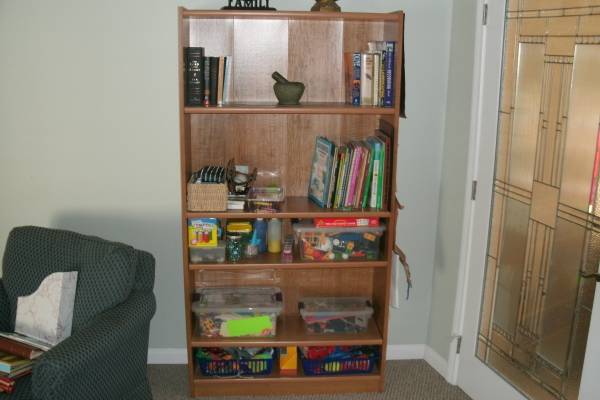 Bookshelf for sale (Northridge)