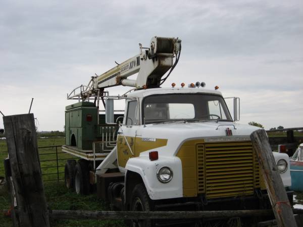 BOOM TRUCK, 1968 INTERNATIONAL