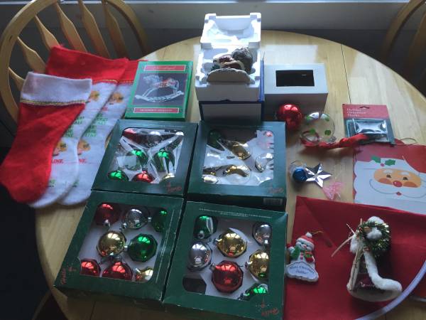 BOX OF CHRISTMAS DECORATIONS ONE PRICE TAKES ALL