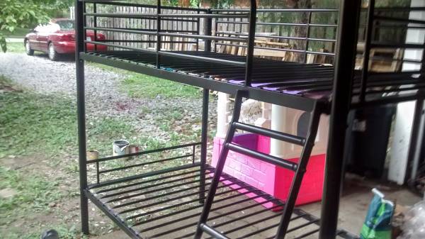brand new metal bunk bed