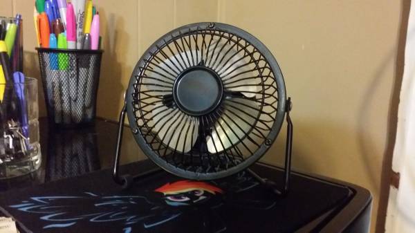 Brand New Mini 4 Desk Fan