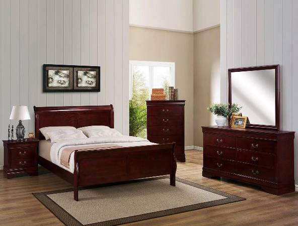 Brand new Queen cherry or black 4pc bedroom set