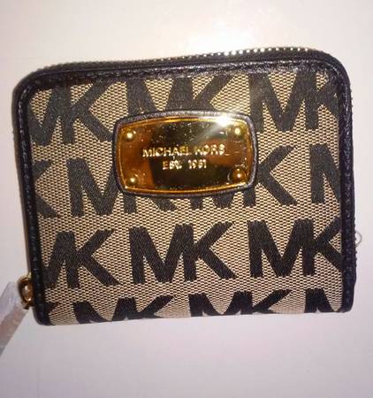 Brand New Womens Michael Kors wallet 20