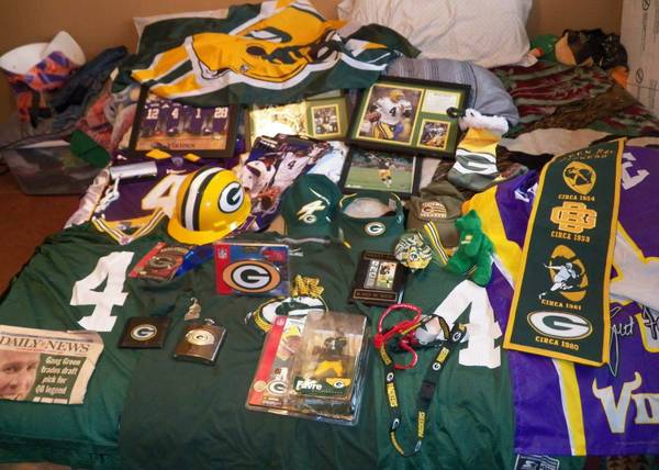 Brett Farve Jerseys Packers Vikings Flags Figures Hats Framed Photos