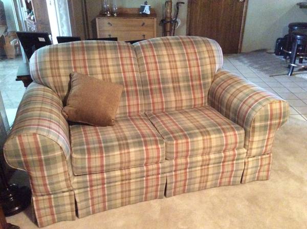 Broyhill sofa, love seat,chairamp ottoman