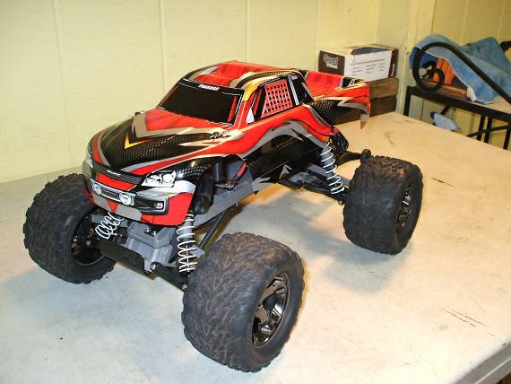 Brushed Traxxas Stampde 2wd RTR