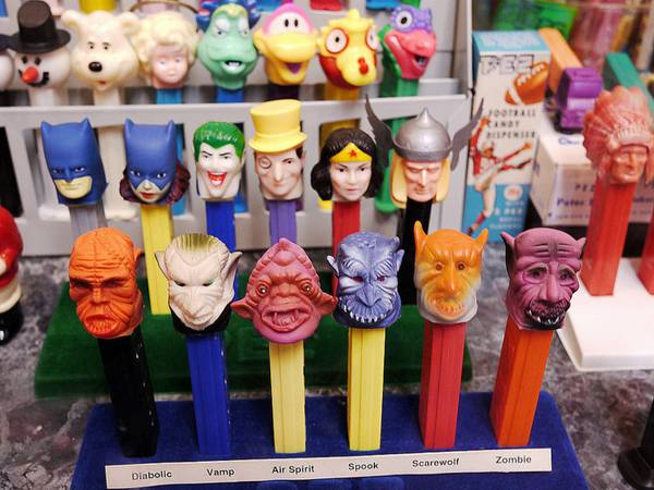 Buying Vintage Pez Dispensers