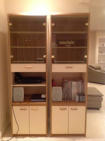 Cabinets. Glasswhite