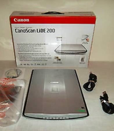 Canon Color Image Flatbed Scanner (CanonScan LiDE 200)