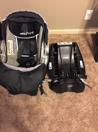 Car Seat with extra base