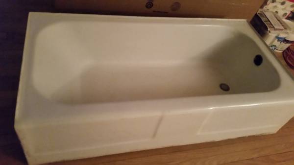 Cast Iron Bath Tub White