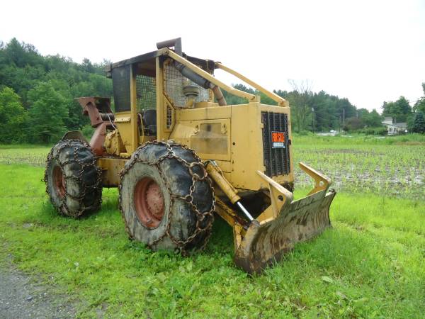 Cat 525 Skidder