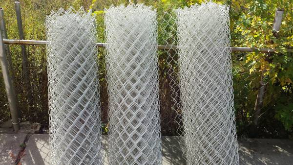 Chain Link Fence 4FT  by 25 length