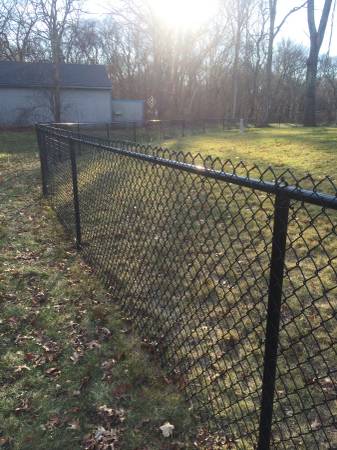 Chain link fence and other styles at low cost www.bulliefence.com (South county)