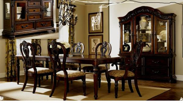 charming...dining Set a excellent value