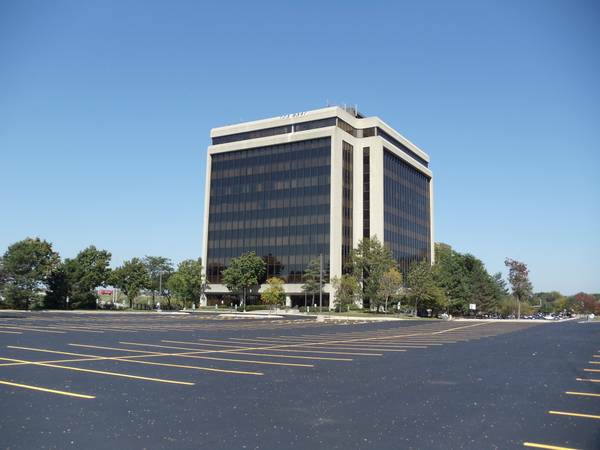 ...Cheapest High Rise Office Building in Rolling MeadowsSchaumburg (3501 Algonquin Rd. Rolling Meadows)