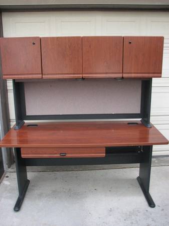 CHERRY COLORED DESK WITH HUTCH amp DRAWER