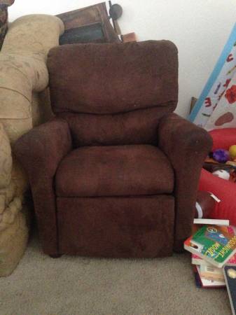 Child recliner chair (Meridian)