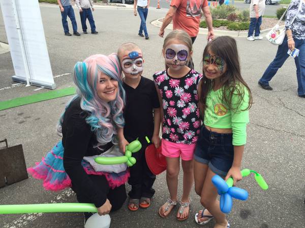 Childrens Entertainment Face painting and balloon twisting fun (Boise Area)