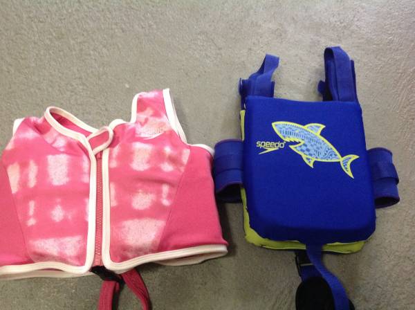 Childrens life jackets