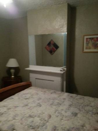 Clean Furnished Rooms Available now (North Philadelphia)