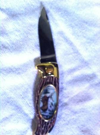 Collectible Decorative Lock  Blade Knife with Deer Scene