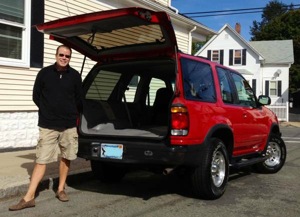 COLLEGIATE CARRIAGES Student w large SUV 4 MovesTransport (Boston amp Surrounding Areas)