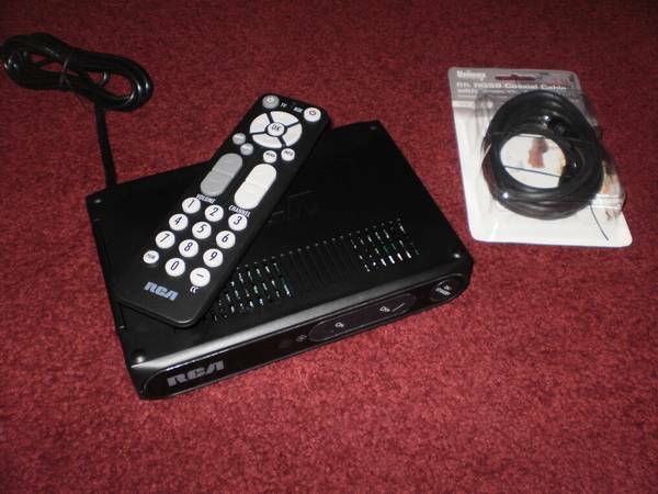 CONVERTER BOX  COMES WITH REMOTE AND CABLES.