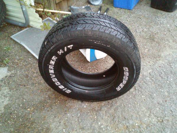 COOPER TIRE LIKE NEW2657017