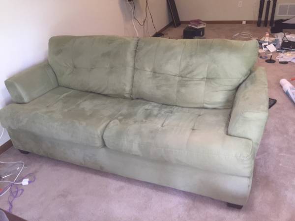 Couch for sale w warranty