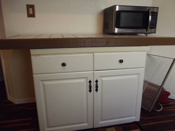 Counter top and Cupboards (SW Boise)