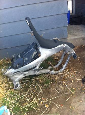 CR f250 2004 frame and tank and seat (meridian)