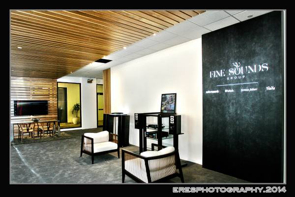 Creative Contemporary Photography Services (Honolulu)