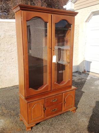 Curio cabinet