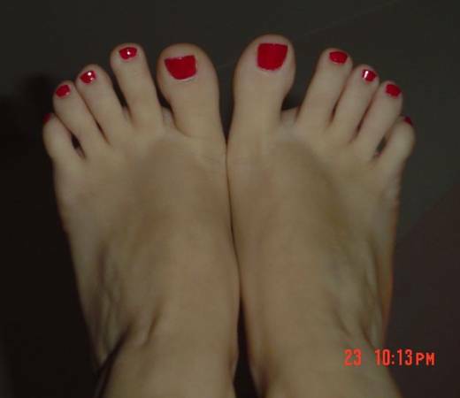 CUTE FEET...wanted for new ad (Fla)