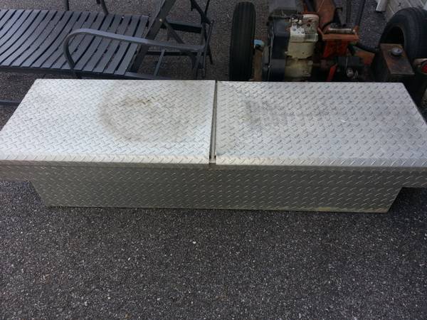 Diamond Plate Aluminum Full size Truck Box