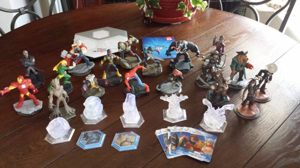 Disney Infinity for PS3 with 1.0 and 2.0 games