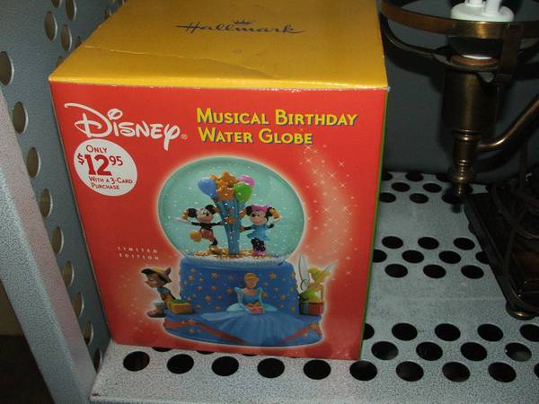 Disney Limited Edition (Walts) musical birthday water globe