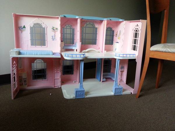 Doll House. Barbie house.