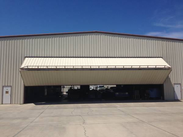 DOUBLE AIRPLANE HANGER IN EDGEWATERREDUCED  (EDGEWATER (EDGEWATER)