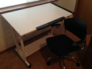 Drafting Table with Pneumatic Chair