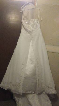 Dress 4 sale (Fargo)