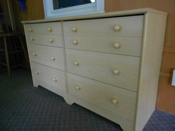 Dresser  Bureau