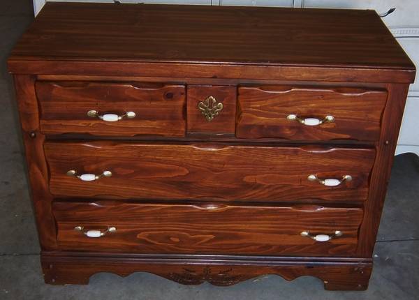 Dresser Vintage 3 Drawer