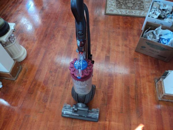 Dyson Vacuum DC41 Animal Complete NEW Was 450 Great Condition