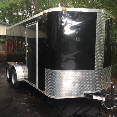 Enclosed trailer