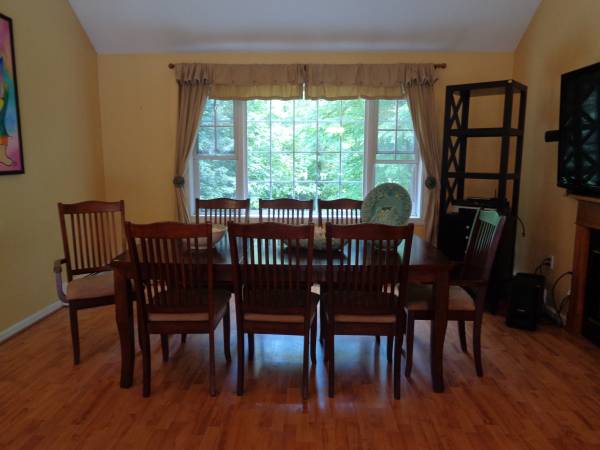 EVERYTHING MUST GO TODAY IN THIS ESTATE SALE (24 Pingree Hill Road, Derry, NH.)