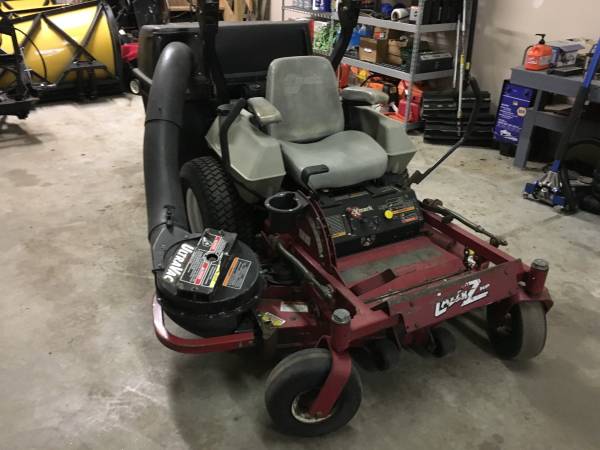 Exmark Lazer Z HP Commercial 48quot Zero Turn Mower with Bagging system