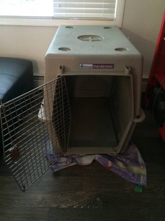 Extra large dog kennel with travel bowls